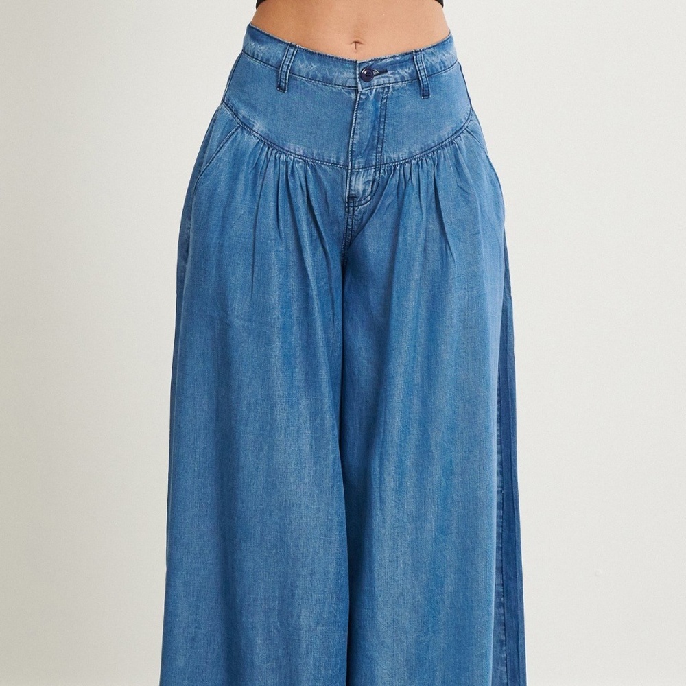 flare high waist, wide leg jeans🤩🤩 - Picture 4 of 13